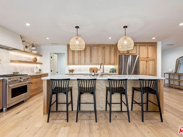 2554 Amherst Avenue, Los Angeles CA 90064