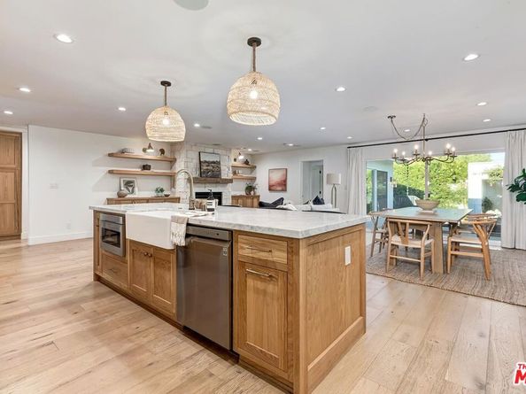 2554 Amherst Avenue, Los Angeles CA 90064