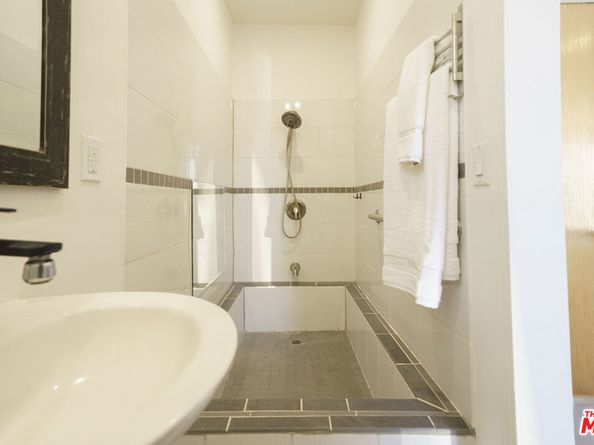 1159 S Norton Avenue, Los Angeles CA 90019