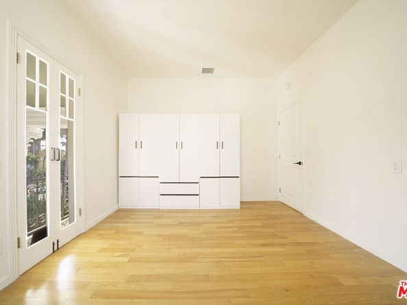 1159 S Norton Avenue, Los Angeles CA 90019