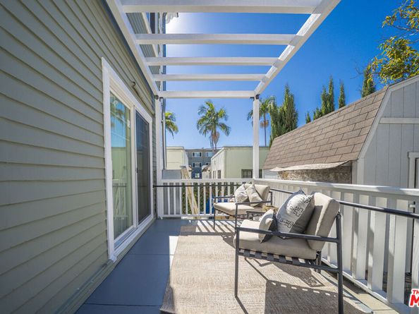 1159 S Norton Avenue, Los Angeles CA 90019