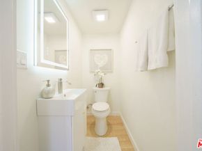 1159 S Norton Avenue, Los Angeles CA 90019