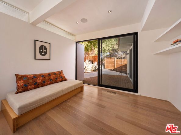 176 Jaxine Drive, Altadena CA 91001