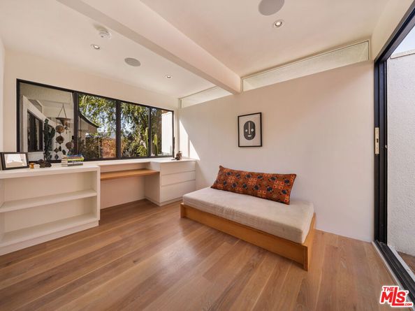 176 Jaxine Drive, Altadena CA 91001