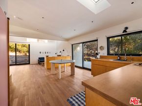 176 Jaxine Drive, Altadena CA 91001