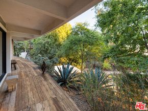 176 Jaxine Drive, Altadena CA 91001