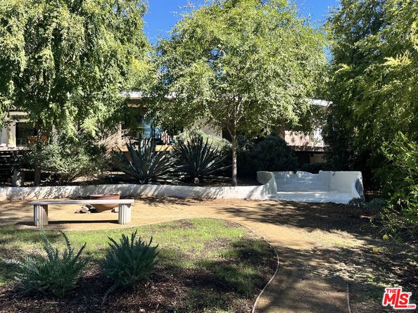 176 Jaxine Drive, Altadena CA 91001
