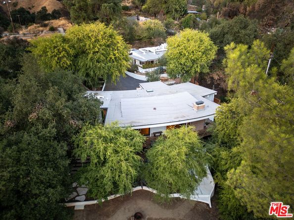 176 Jaxine Drive, Altadena CA 91001