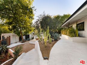 176 Jaxine Drive, Altadena CA 91001