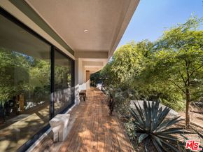 176 Jaxine Drive, Altadena CA 91001