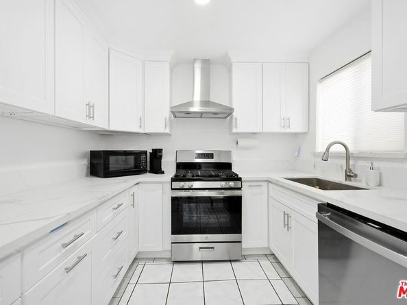 7422 Hazeltine Avenue 3, Van Nuys CA 91405