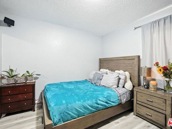 7422 Hazeltine Avenue 3, Van Nuys CA 91405