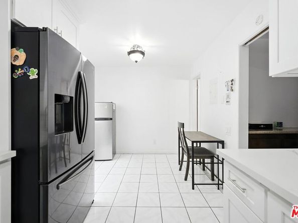 7422 Hazeltine Avenue 3, Van Nuys CA 91405