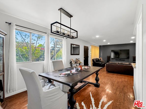 3320 Griffith Park Boulevard 4, Los Angeles CA 90027
