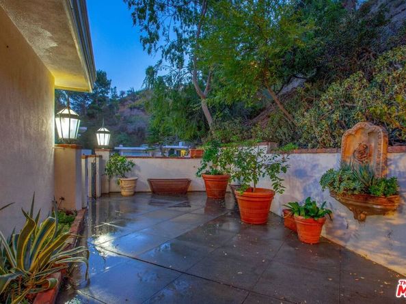 10216 Cielo Drive, Beverly Hills CA 90210