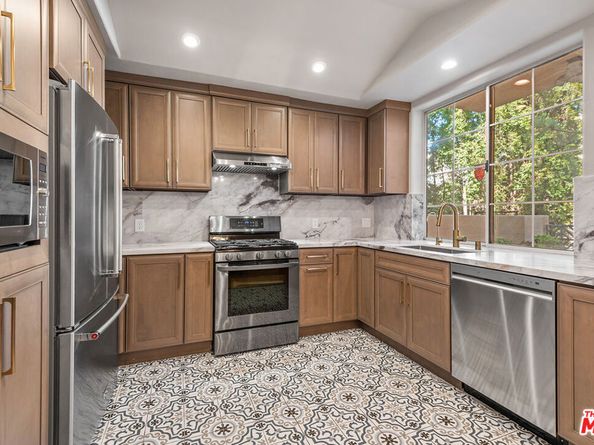 1875 S Beverly Glen Boulevard 106, Los Angeles CA 90025