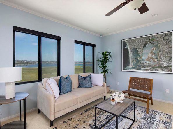 3955 Honeycutt St 201, San Diego CA 92109