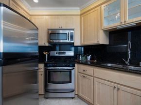 3955 Honeycutt St 201, San Diego CA 92109