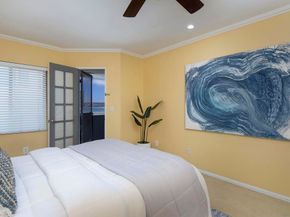 3955 Honeycutt St 201, San Diego CA 92109