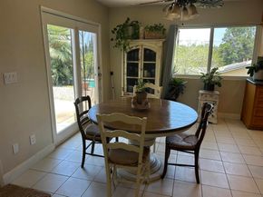 1190 Robertson Dr, Escondido CA 92025