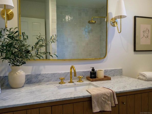 1915 Montgomery Ave, Cardiff By The Sea CA 92007