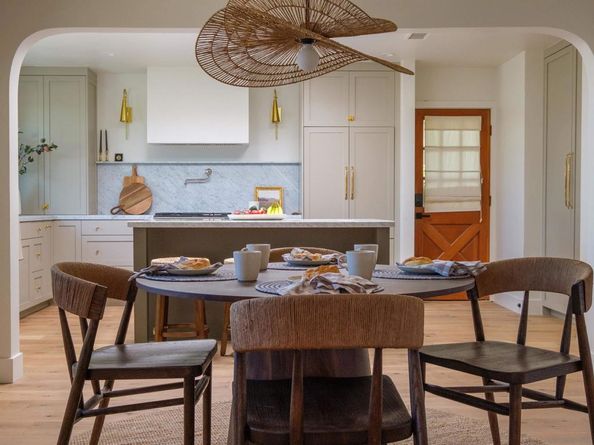 1915 Montgomery Ave, Cardiff By The Sea CA 92007