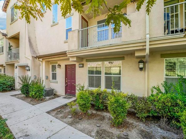 1647 Sweet Gum Pl, Chula Vista CA 91915