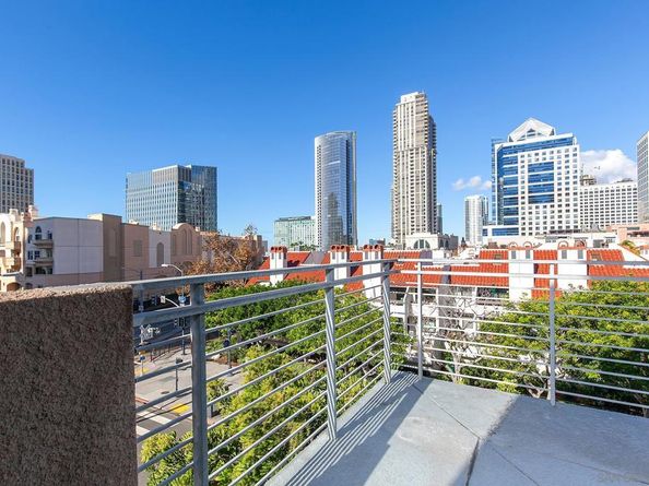 611 W G St 321, San Diego CA 92101