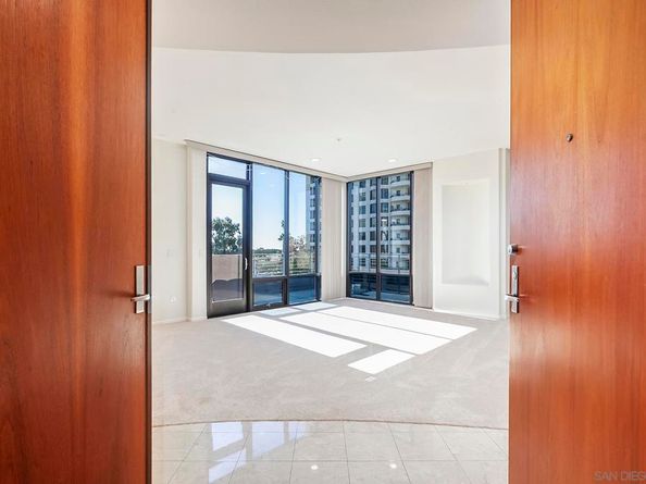 611 W G St 321, San Diego CA 92101