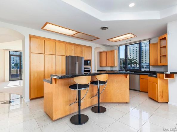 611 W G St 321, San Diego CA 92101