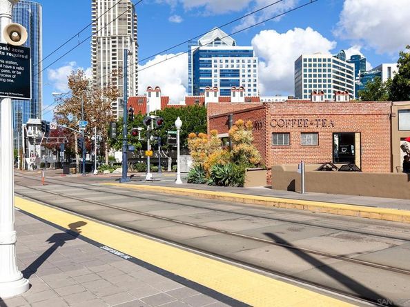 611 W G St 321, San Diego CA 92101