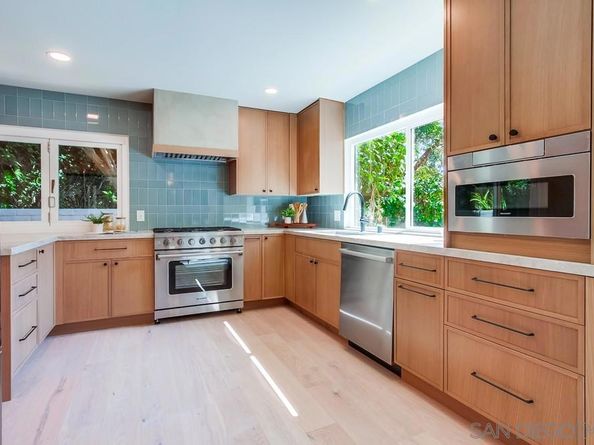 2223 Caminito Preciosa Sur, La Jolla CA 92037