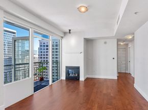 1240 India St 2105, San Diego CA 92101