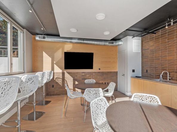 1240 India St 2105, San Diego CA 92101