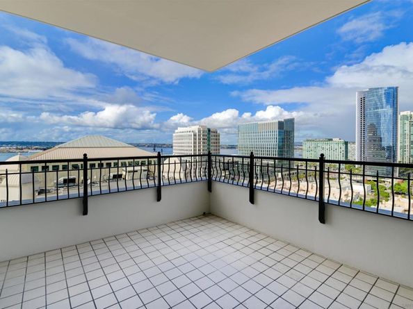 700 W Harbor Dr 1805, San Diego CA 92101