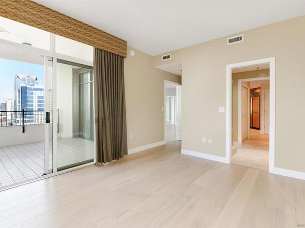 700 W Harbor Dr 1805, San Diego CA 92101