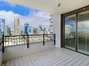 700 W Harbor Dr 1805, San Diego CA 92101