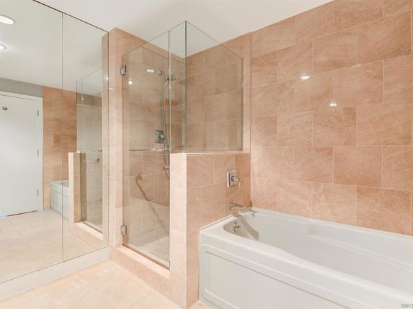 700 W Harbor Dr 1805, San Diego CA 92101