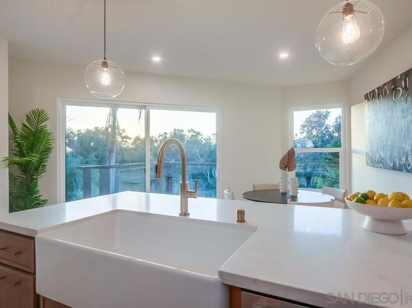 1750 Washington Pl, San Diego CA 92103