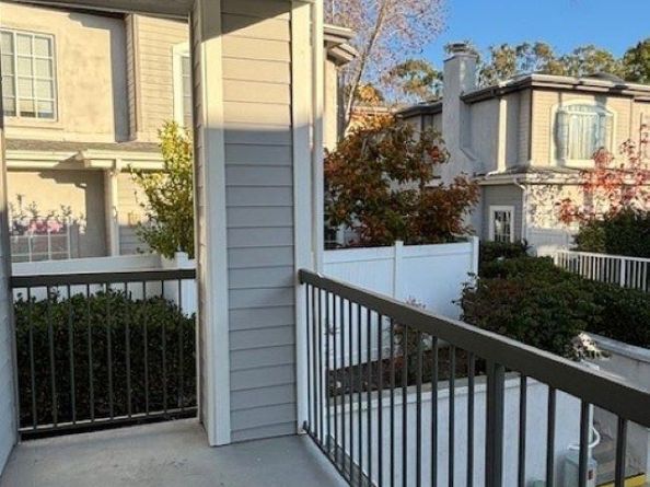 8641 Via Mallorca Unit D, La Jolla CA 92037