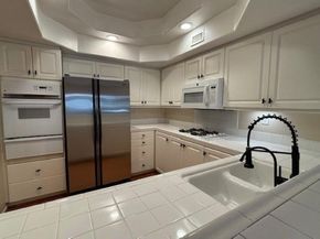 8641 Via Mallorca Unit D, La Jolla CA 92037