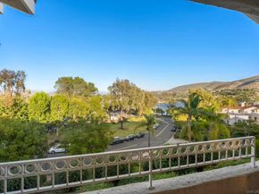 1636 Via Caminar, San Marcos CA 92078