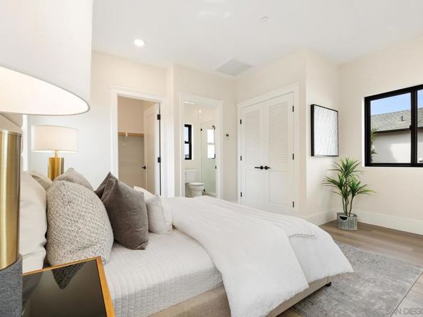 3747 Adams St, Carlsbad CA 92008