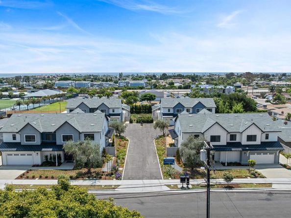 3747 Adams St, Carlsbad CA 92008