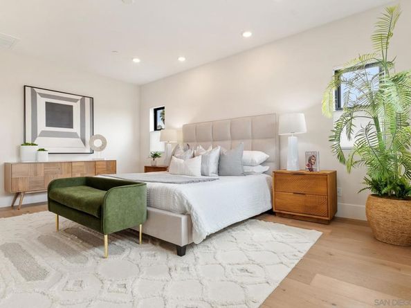 3747 Adams St, Carlsbad CA 92008