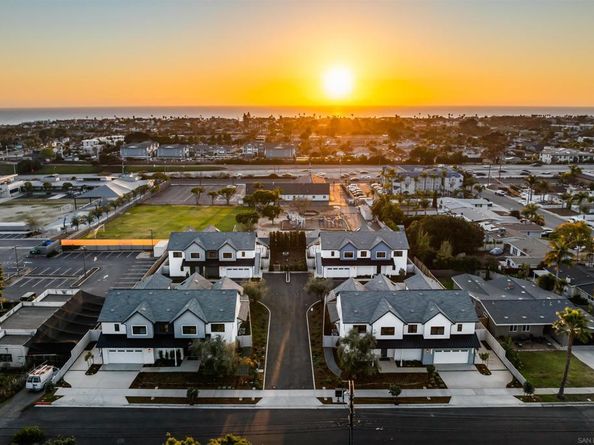 3747 Adams St, Carlsbad CA 92008