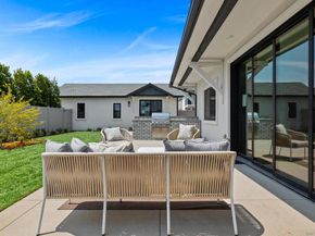 3747 Adams St, Carlsbad CA 92008