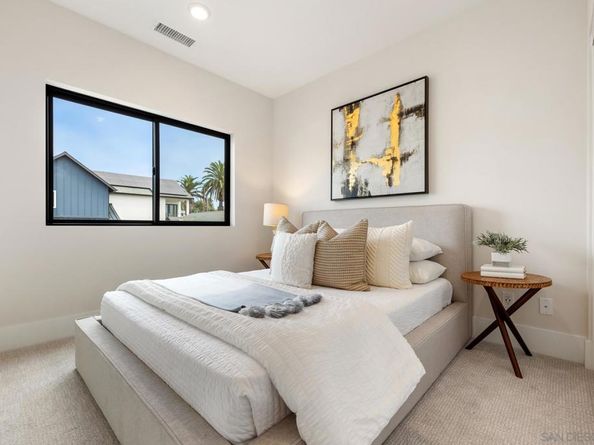 3747 Adams St, Carlsbad CA 92008