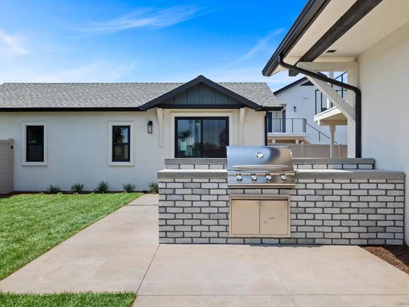 3747 Adams St, Carlsbad CA 92008