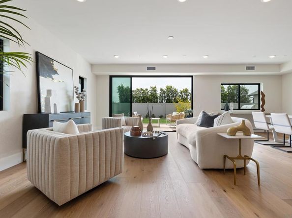 3747 Adams St, Carlsbad CA 92008